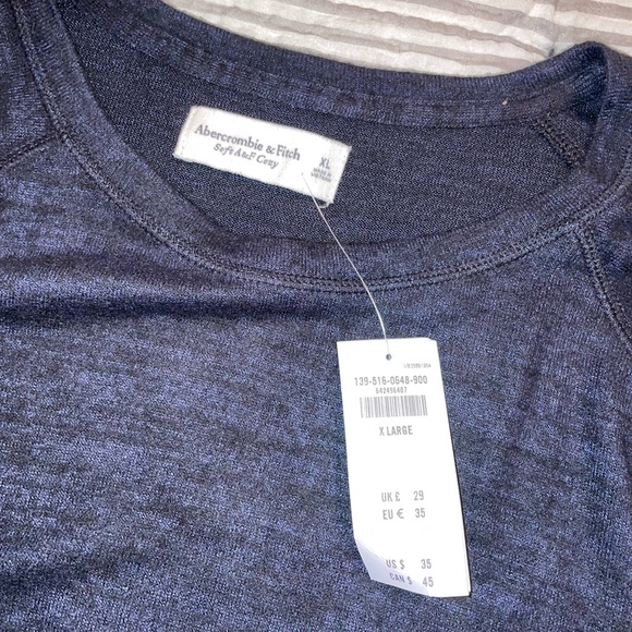 A&F Top - Picture 3 of 3